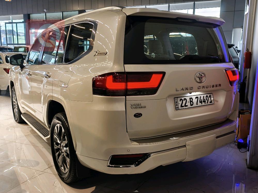 تويوتا لاندكروزر